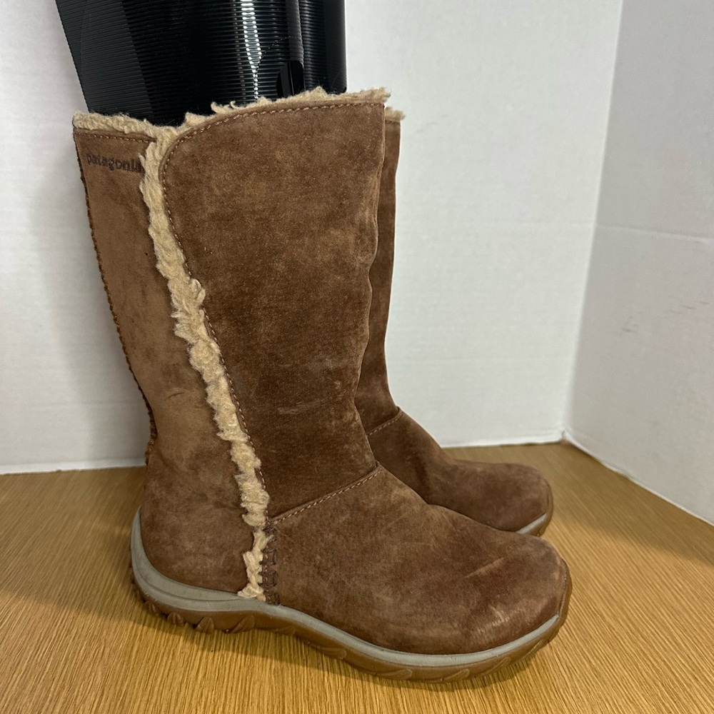 Patagonia Waterproof Women’s 7 Brown Suede Winter Boots PrimaLoft Polartec Comfy